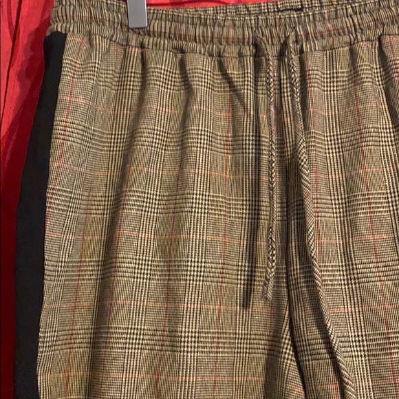 4 for $25 - Picture 2 of 3